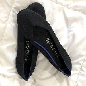 Black Rothy’s flats